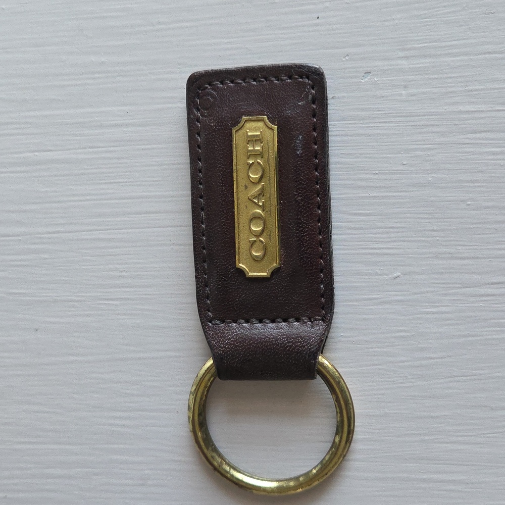 Coach Mahogany Leather & Brass Cartouche Key Fob  Vintage Style EUC - Picture 4 of 5